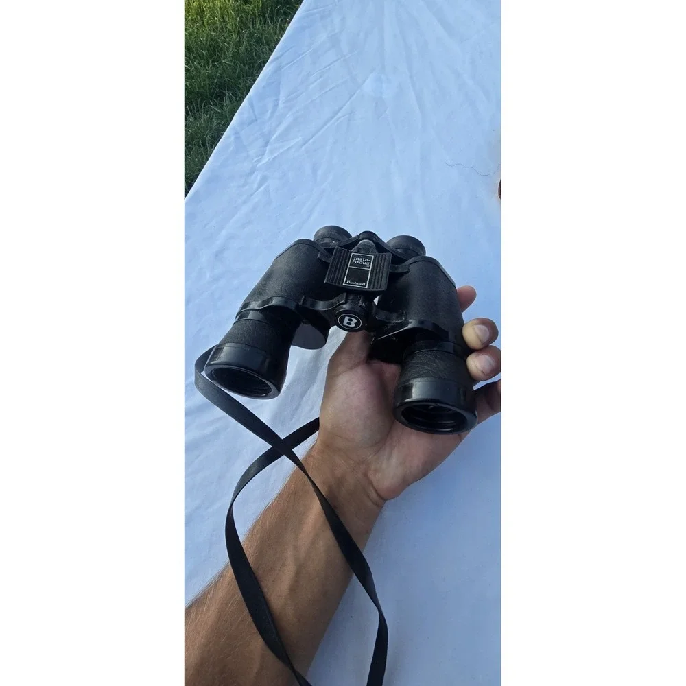 Lot Of 4 Pairs Of Binoculars & 3 Cases